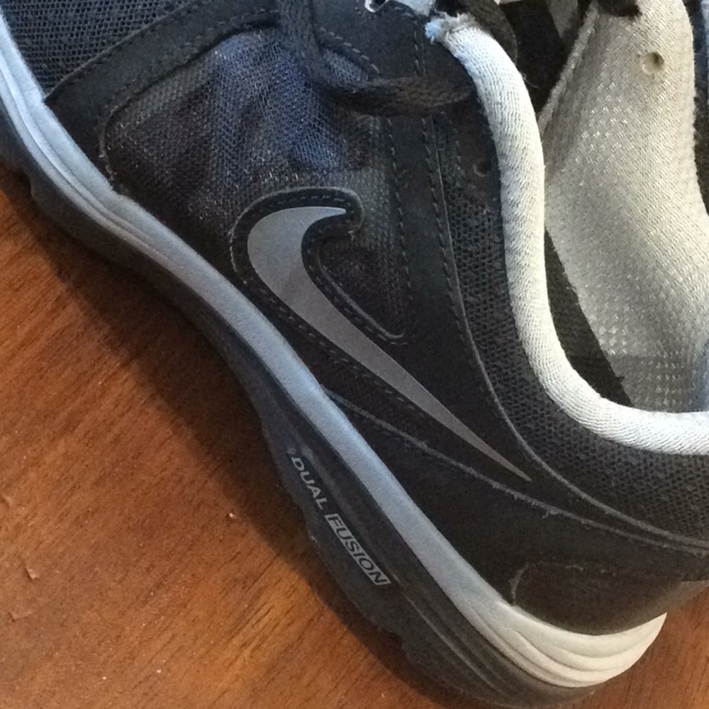 Nike Sneakers - Picture 2 of 8